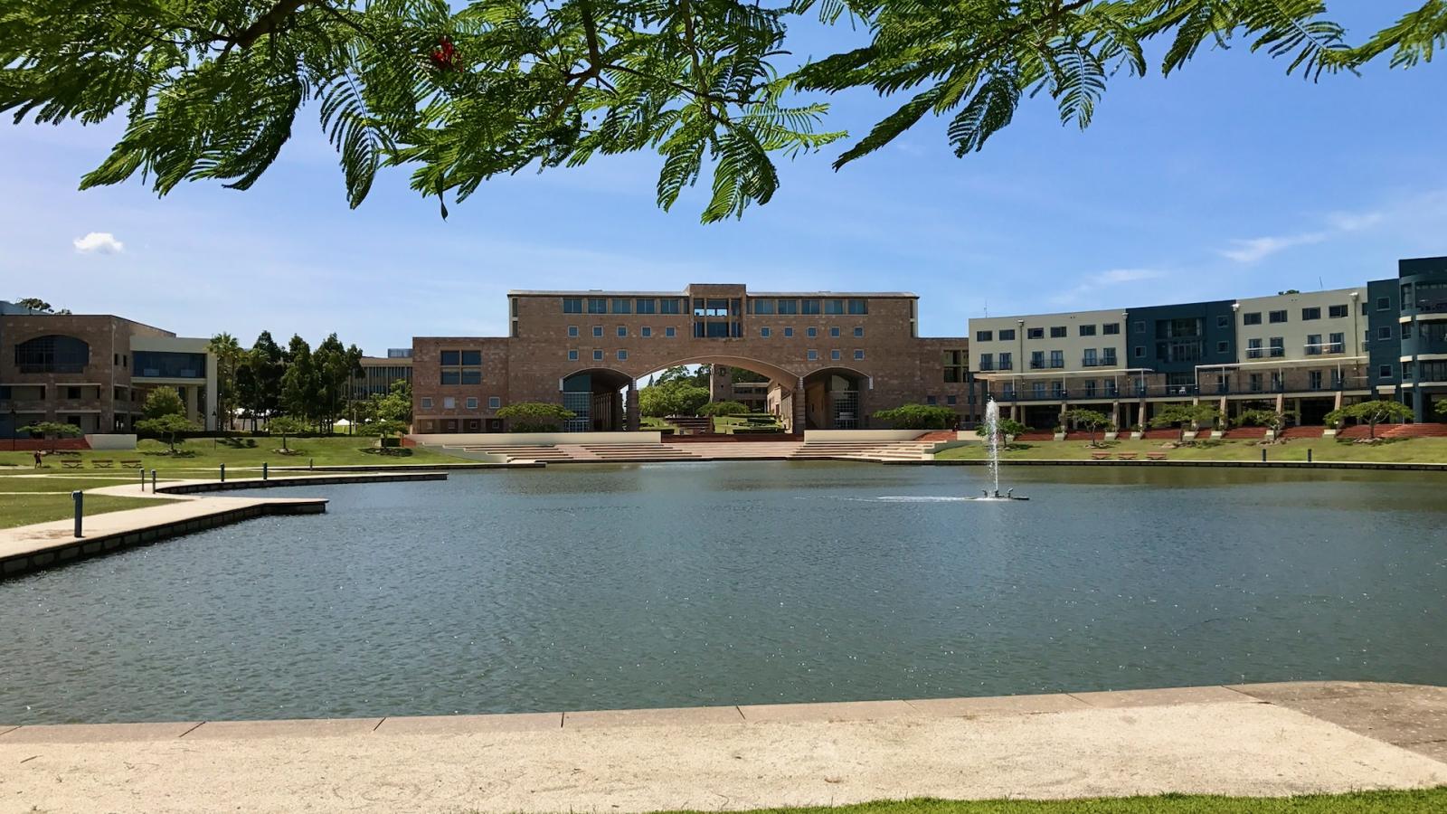 Photo of Bond University and Lake Orr.